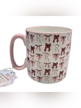 NWT 10 Strawberry street Bella Pink Bow Pattern Ceramic Mug - Home Accents